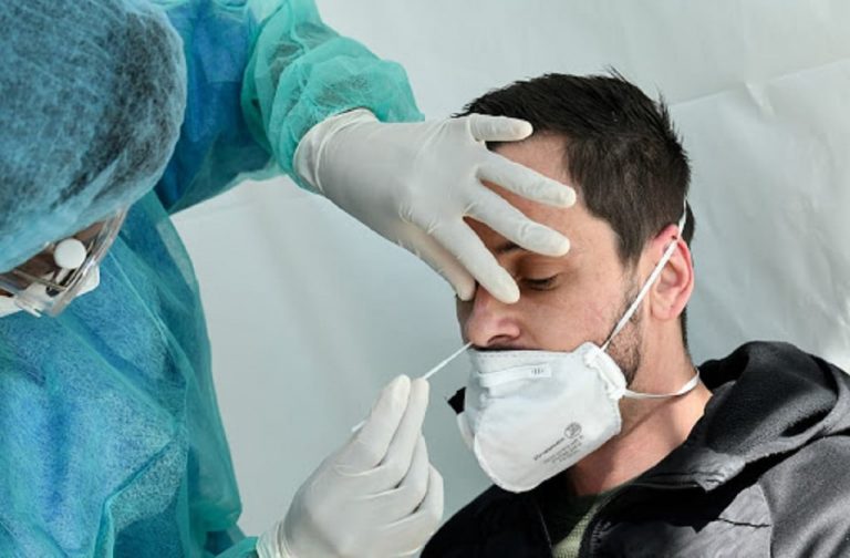 Covid-19 en Angleterre: la nouvelle variante du virus était « hors de contrôle » (ministre)