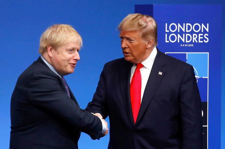 Extensions du 5G: après Trump, Boris Johnson coupe les ponts avec Huawei