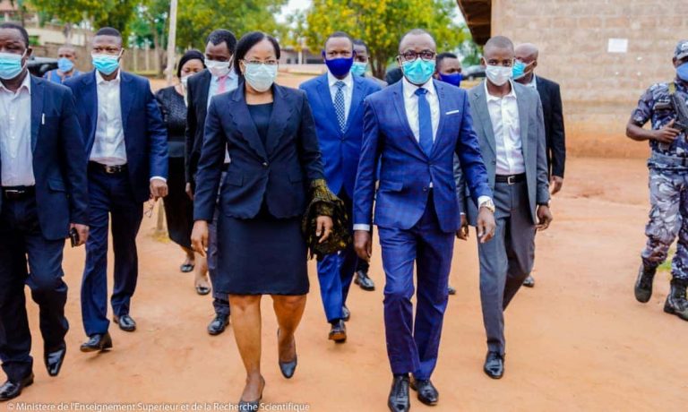 Baccalauréat 2020: Éléonore Yayi Ladékan et Mahougnon Kakpo lancent les épreuves à Houéyogbé