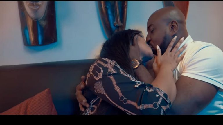 Dj Arafat: Siro embrasse langoureusement son ex, Emma Lohoues (vidéo)