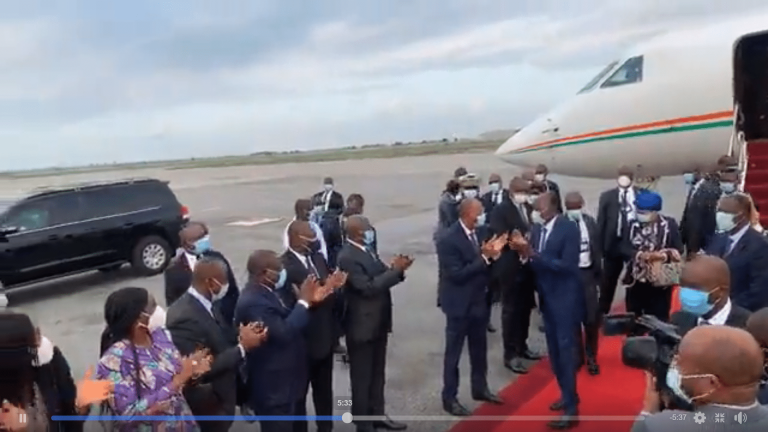 Côte d’Ivoire: après deux mois de convalescence à Paris, Gon Coulibaly de retour au bercail