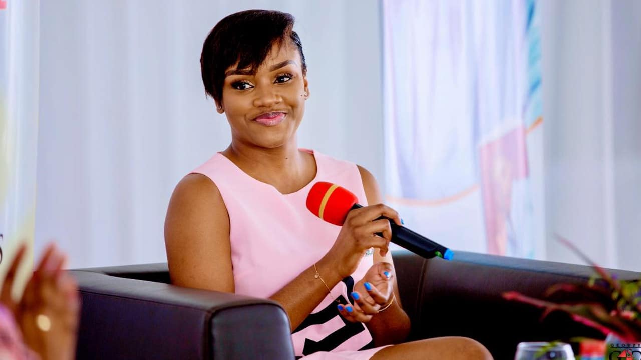 Nathalie koah , ex de Samuel Eto'o @ page FB officiel