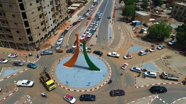 Niger – Zone rouge : « Colorez-le en invisible, si vous voulez…notre Niger sera toujours orange-blanc-vert »