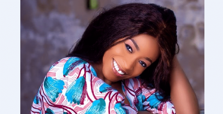 Bénin: le nouveau « single Covid-19 » de la diva Sessimè après sa guérison (Vidéo)