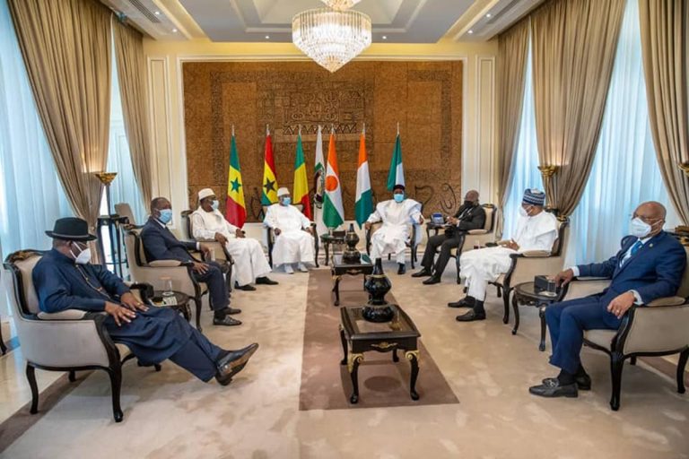 Coup d’Etat Au Mali : Ouattara, Macky Sall et Issoufou en route pour Bamako
