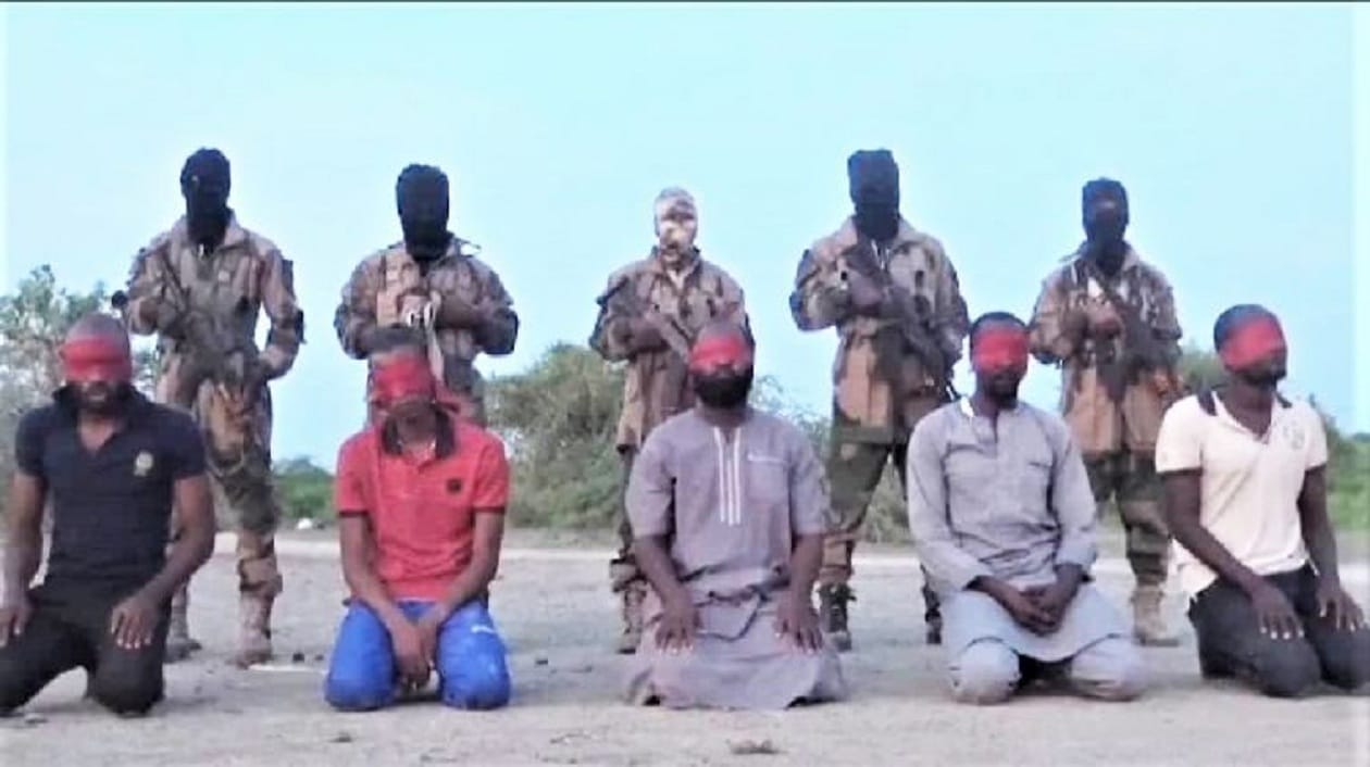 Des travailleurs humanitaires sur le point d'être exécutés par des islamiste de Boko haram au Nigéria