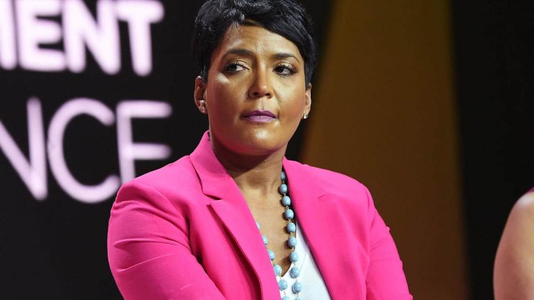 Port de masque aux USA: une action en justice contre la maire d&rsquo;Atlanta