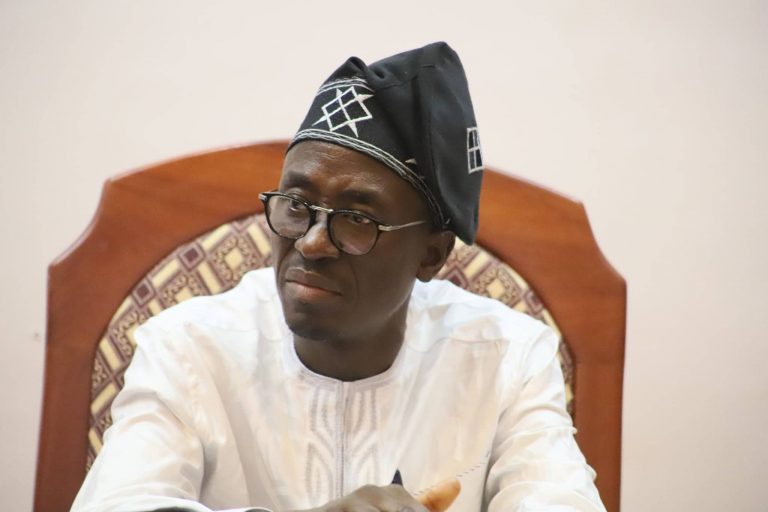Bénin: le ministre Jean-Michel Abimbola suspendu du Bloc Républicain
