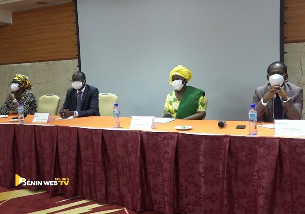 Au Bénin le NIMD et les OSC lancent un séminaire parlementaire sur le gouvernement ouvert