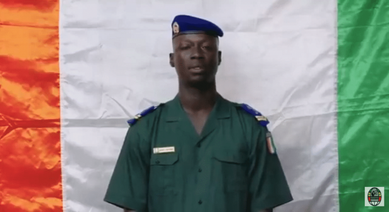 Côte d’Ivoire – 3e mandat : un sous-officier de l’armée appelle ses « frères d’arme » à dire non à Ouattara (Vidéo)