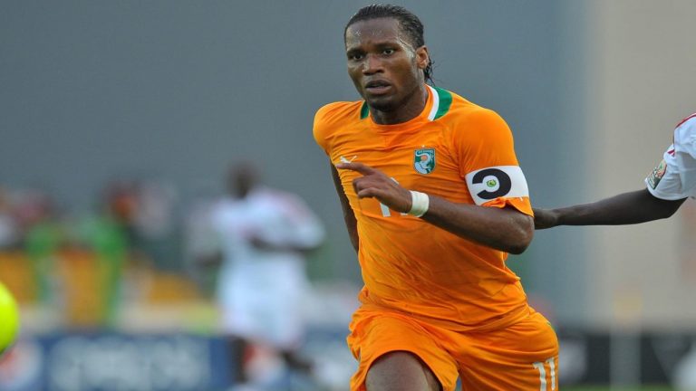 Côte d’Ivoire: ce coup de gueule de Ménès sur Didier Drogba fait réagir Eto’o