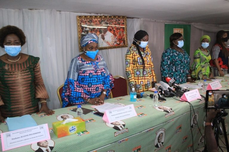 Côte d&rsquo;Ivoire: les femmes du RHDP attaquent Simone Gbagbo