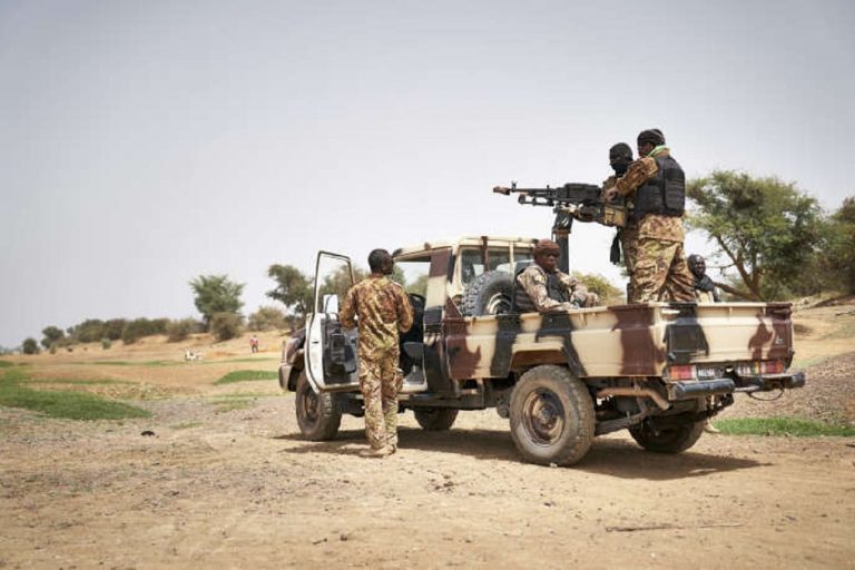 Plusieurs soldats maliens tués dans une double attaque dans le centre