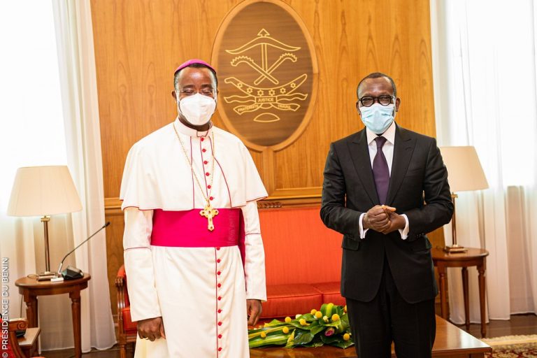 Bénin – Audience au Cabinet du chef de l&rsquo;Etat: Mgr Brian UDAIGWE fait le point de sa mission à Talon
