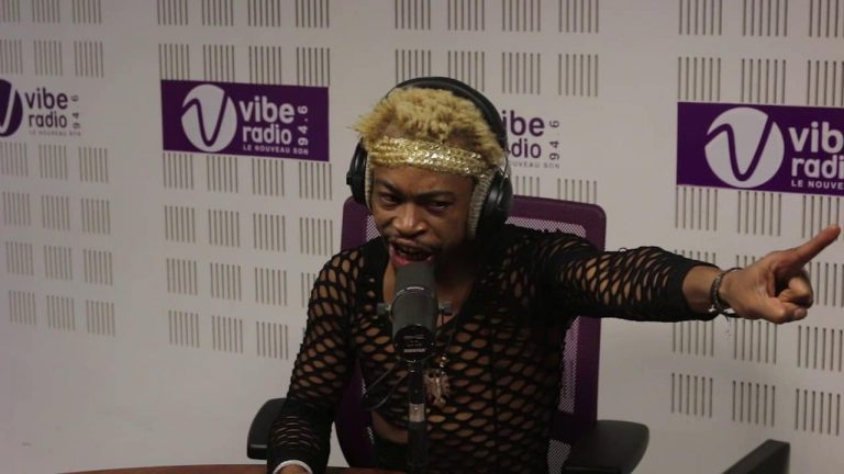 Côte d&rsquo;Ivoire: après 48 heures de détention, le chanteur S Kelly déféré ce mardi