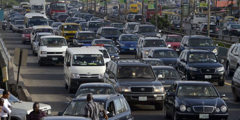 Crise de carburant au Nigéria : l’Etat en difficulté face au marché noir florissant