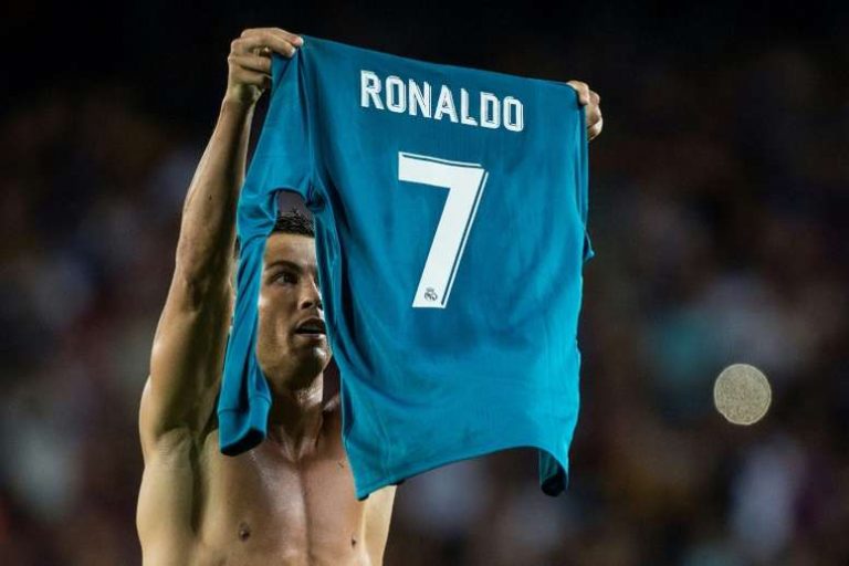 Juve : le clan Ronaldo réagit à la rumeur « Cristiano au Barça »