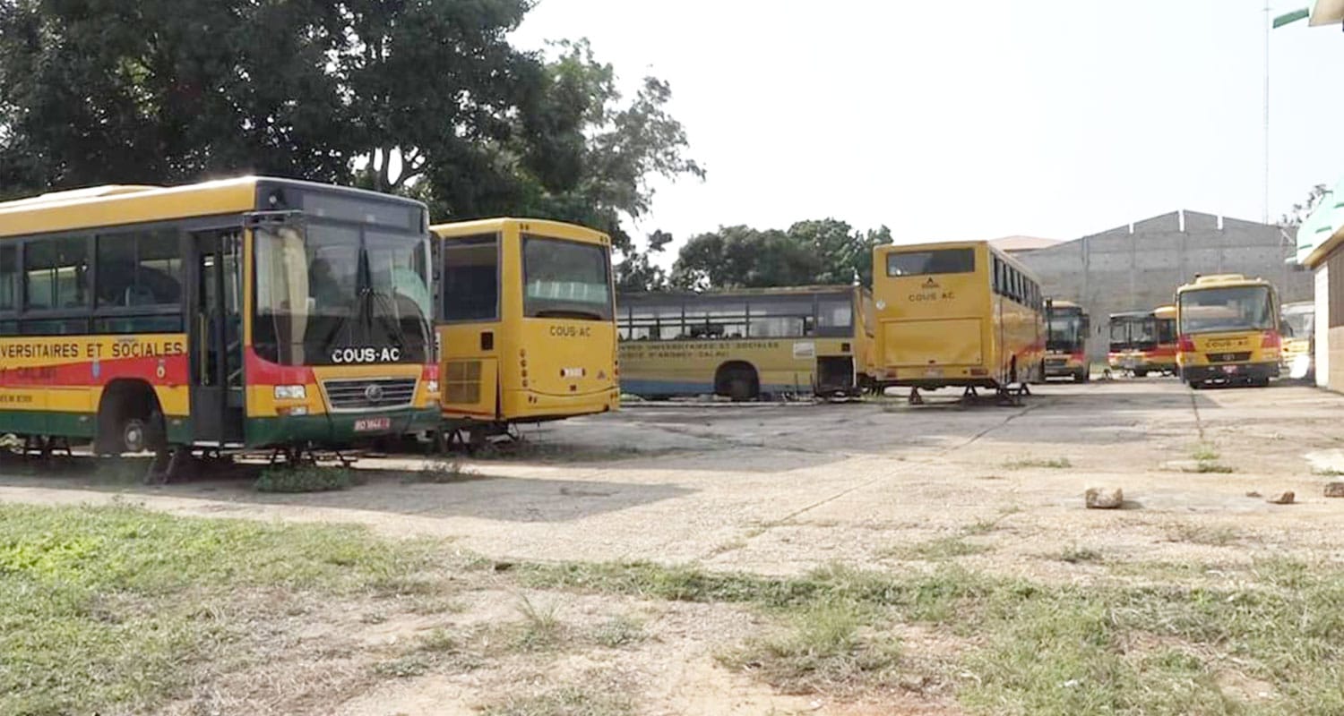 Bus des étudiants, université d'Abomey Calavi (UAC) PH: Bénin Web TV