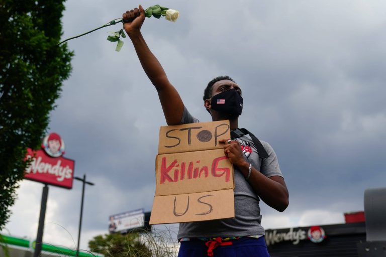 USA – Nouvelle bavure : la police abat un autre Noir lors d&rsquo;une violente altercation