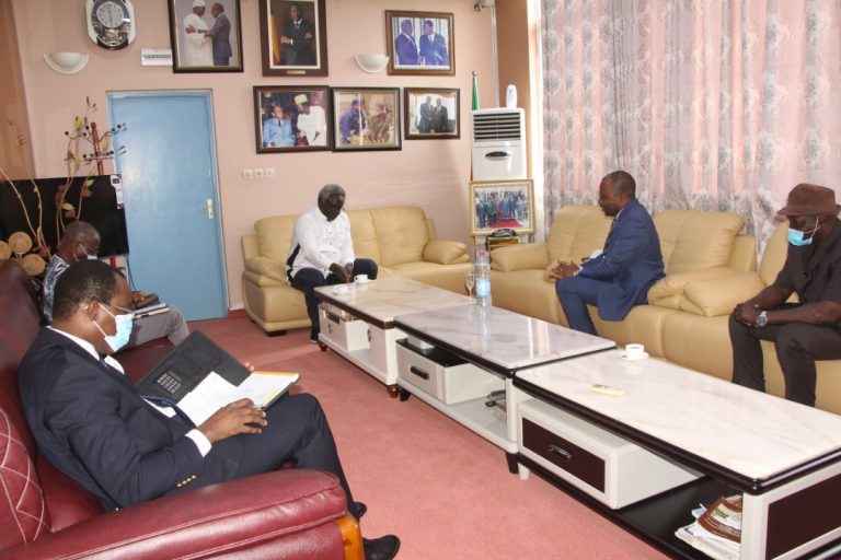 Bénin: le maire Charlemagne Yankoty reçu au cabinet de Ousmane Batoko