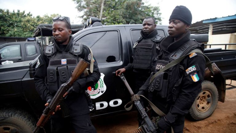 Côte d’Ivoire: arrestation de Guikahué, M. Koulibaly, Gnamian Konan au domicile de Bédié