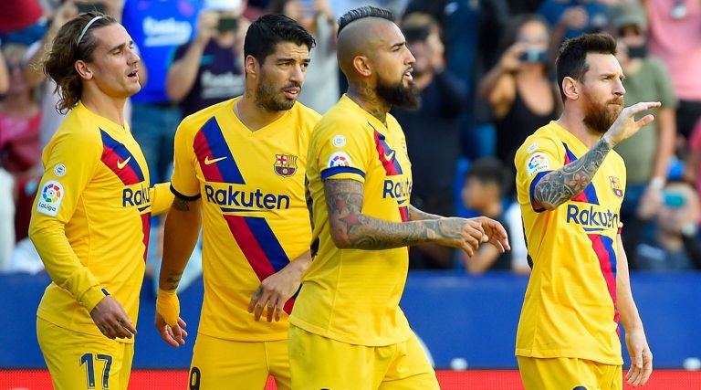 Revue de presse : Suarez, Rakitic, Vidal ; le grand ménage se poursuit au FC Barcelone (vidéo)