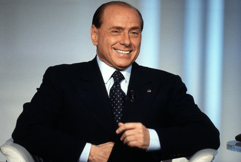Coronavirus: l’ancien Premier ministre italien, Silvio Berlusconi testé positif