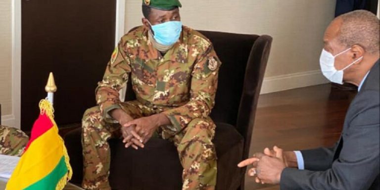 Mali: le Colonel Assimi Goita rencontre le président Guinéen Alpha Condé