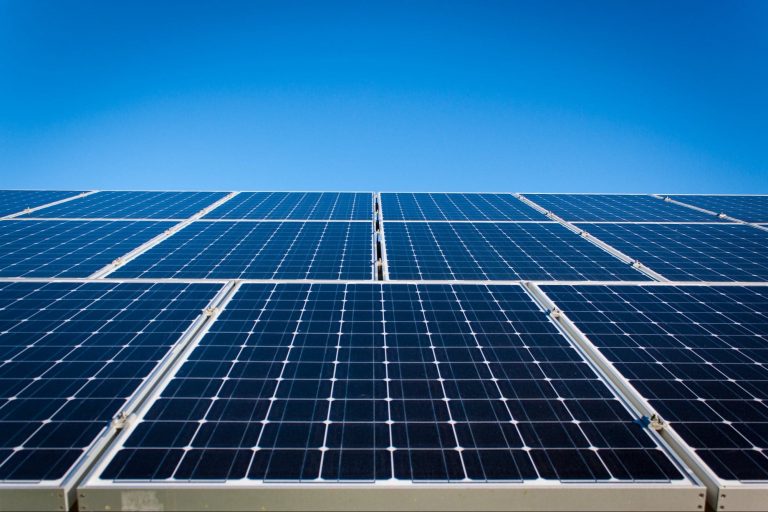 Le Burkina Faso se dote d&rsquo;une usine de production des panneaux solaires