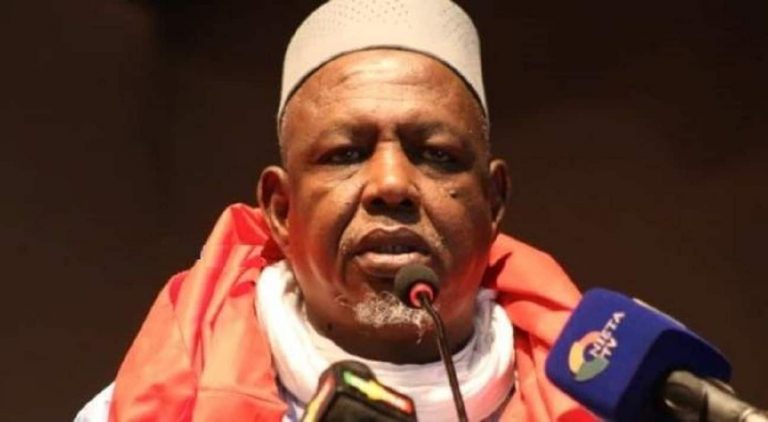 Mali: « Je ne suis pas derrière les régimes qui tombent », l’Imam Mahmoud Dicko