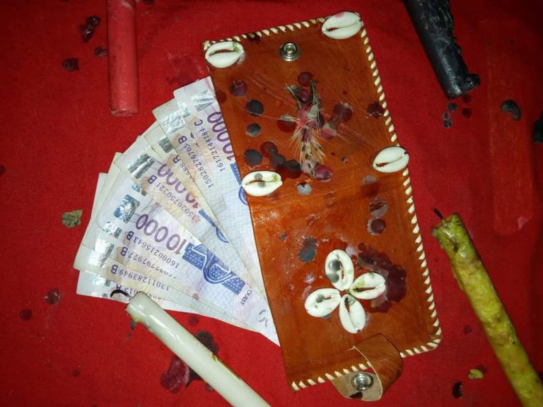 Bénin: ayant pris 3 ans en 1ère instance, ce vendeur de portefeuille magique risque 5 ans de prison à la Criet en appel