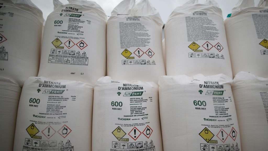 Une grande quantité de nitrate d’ammonium
