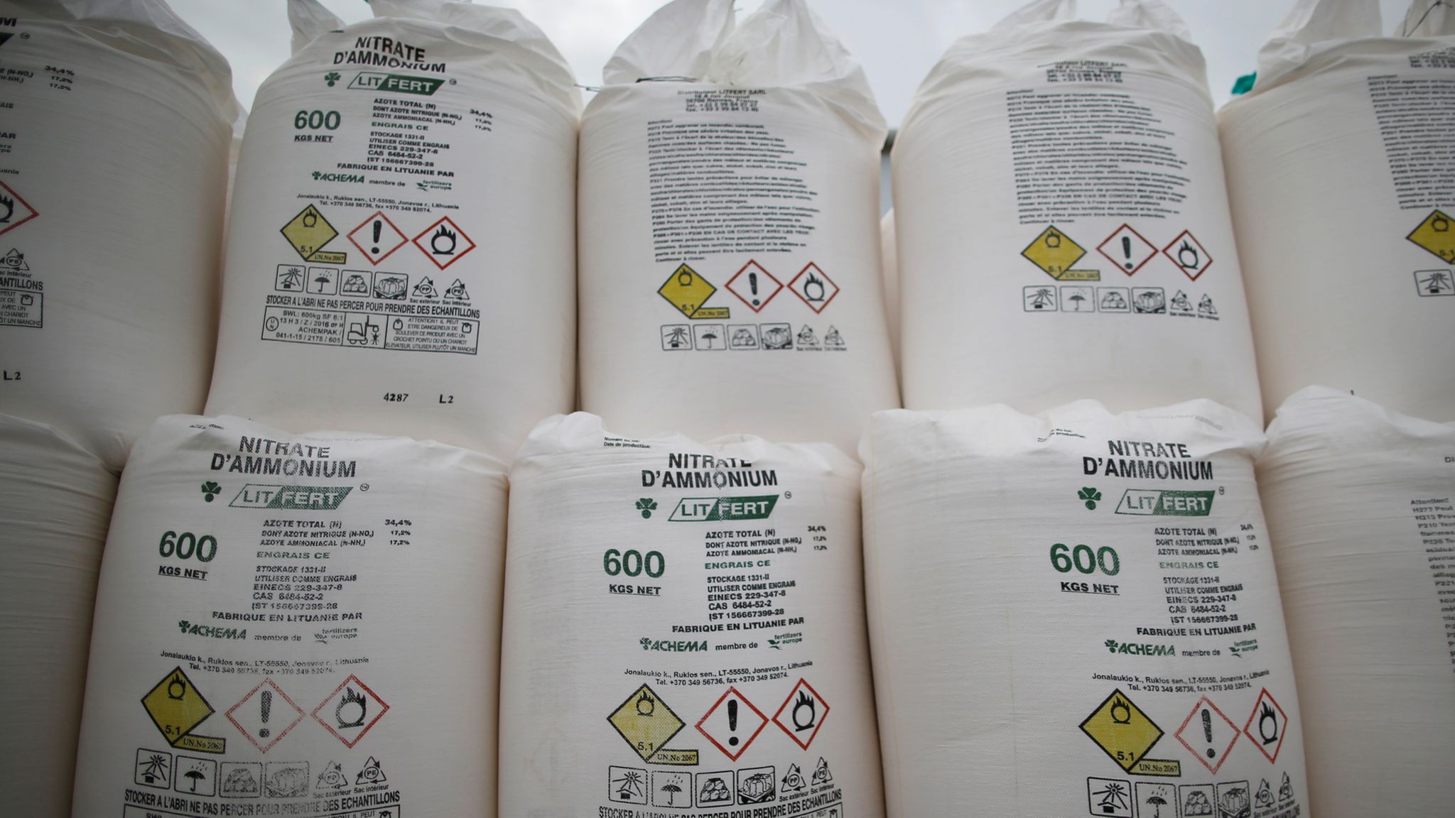 Une grande quantité de nitrate d’ammonium