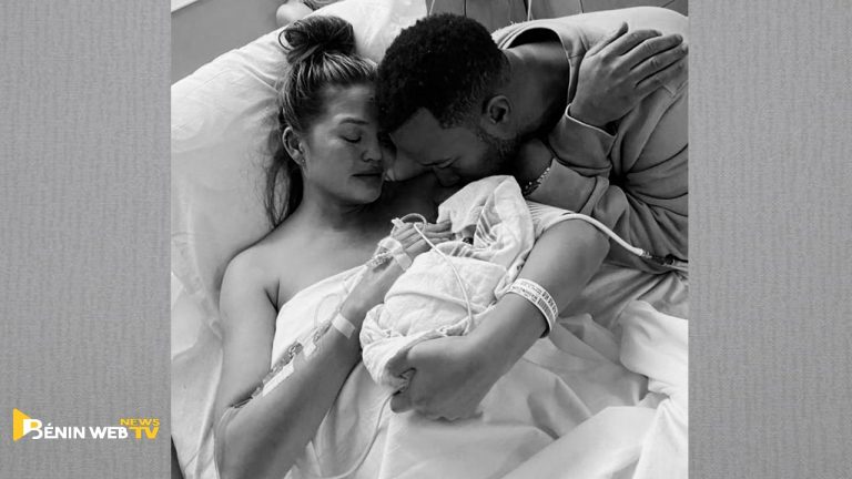 Chrissy Teigen et John Legend en larmes: le couple pleure la mort de leur bébé (photos)