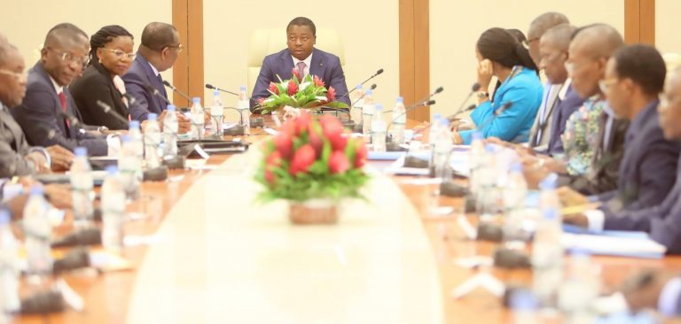 Togo : bars fermés et couvre feu dès 22H du 20 décembre jusqu&rsquo;au 03 janvier 2021