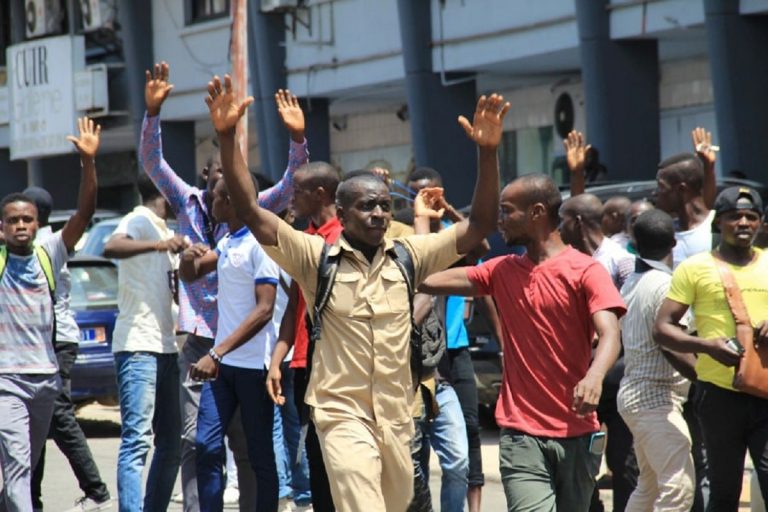 Côte d’Ivoire – Cocody: «tuez nous…trop c’est trop», les étudiants en colère contre la police