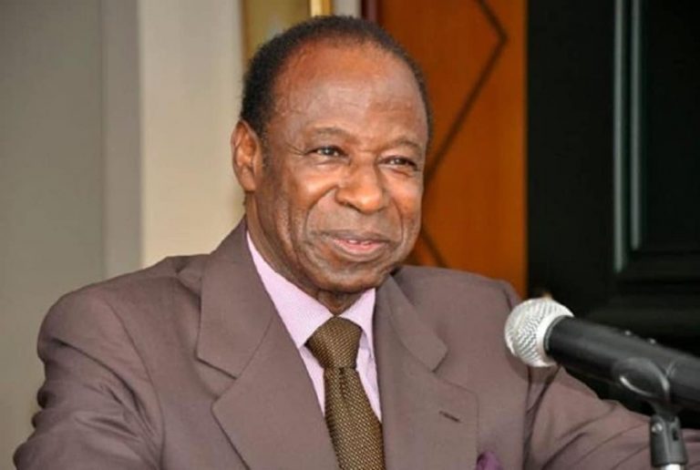 Côte d’Ivoire – Crise pré-électorale: «La solution passe par le dialogue, mais personne n’écoute personne», Essy Amara