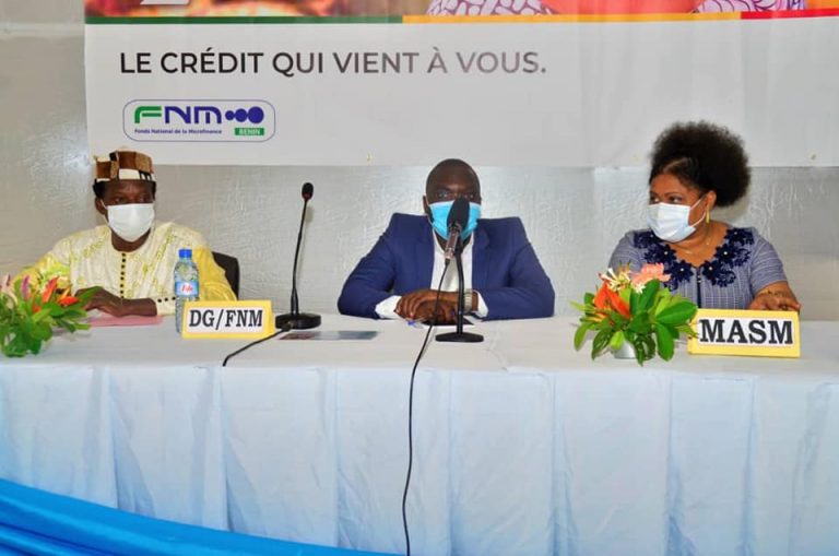 Bénin: le gouvernement relance les microcrédits aux plus pauvres