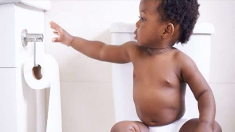 Bon à savoir: 05 astuces pour aider votre enfant à aller sur le pot