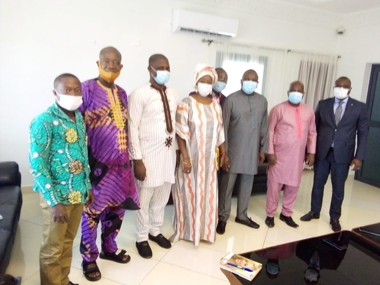 Bénin: le Maire Franck Okpeicha négocie des travaux avec le Ministre Hervé Hêhomey