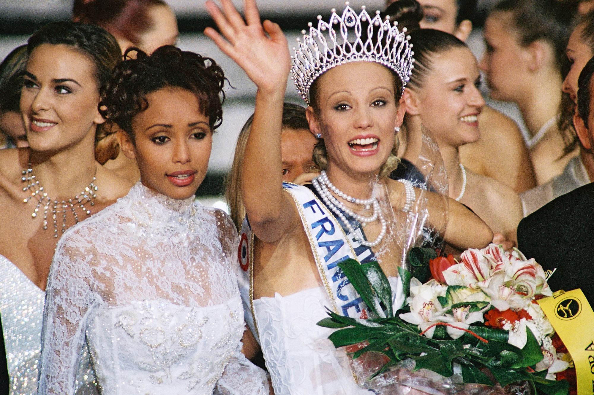 Miss France 2001 Elodie Gossuin @ Paris Match