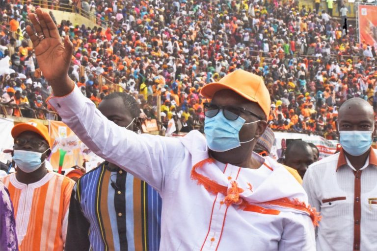 Présidentielle au Burkina Faso: Roch Kaboré en quête de soutien pour un coup K.O