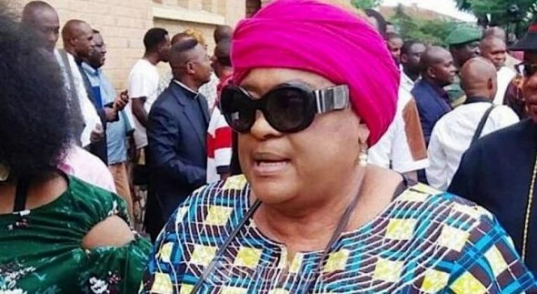 RDC: la chanson à polémique de Tshala Mwana interdite