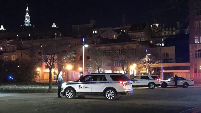 Attaque au Couteau au Canada: deux morts et cinq blessés, le suspect arrêté par la police