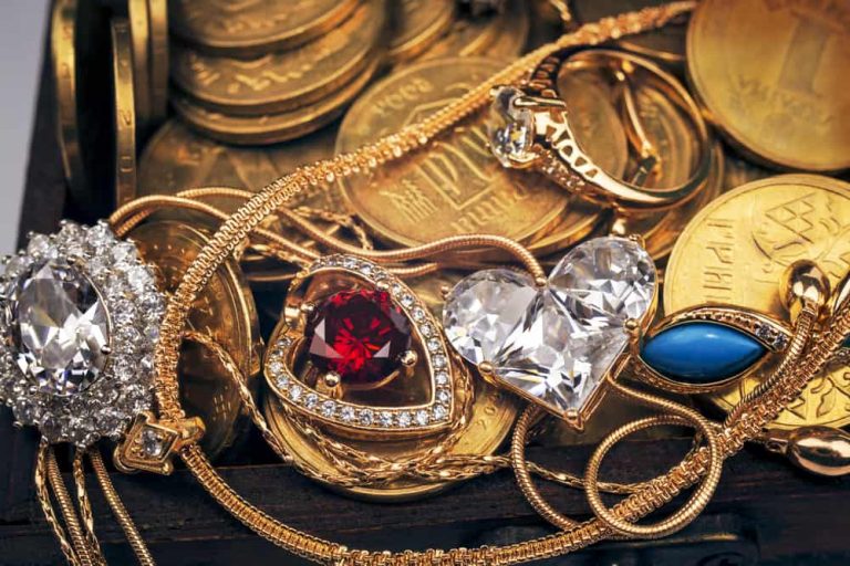 France: une princesse saoudienne cambriolée à Paris, 1,5 million d’euros de sacs, bijoux et fourrures volés