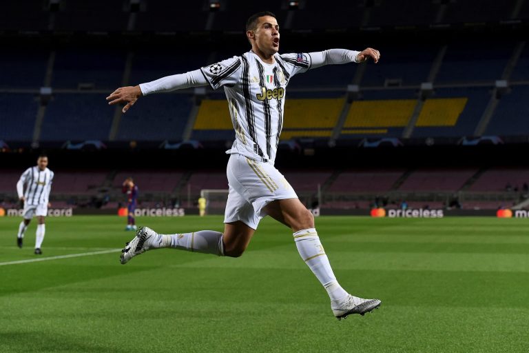 C1: la Juventus de Cristiano Ronaldo écrase le Barça de Lionel Messi 3-0 au Camp Nou