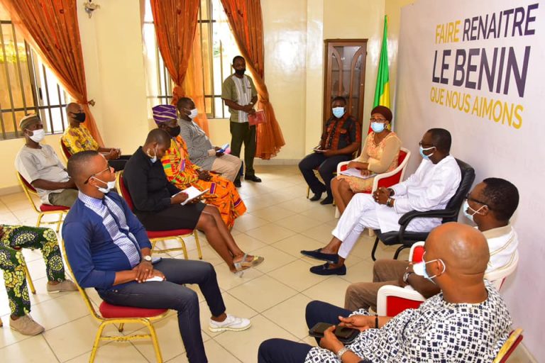 Bénin – Fin de confinement: Joël Aïvo tient sa première séance de travail