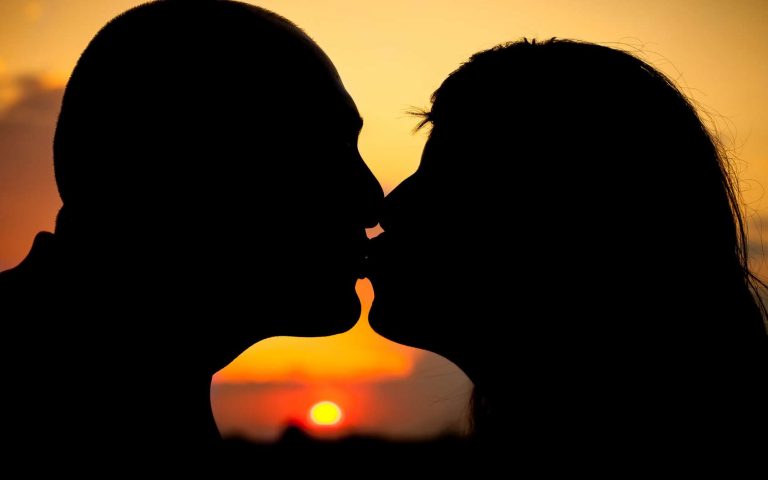 Fêtes de fin d’année et covid-19 : « Il faut suspendre les bisous »