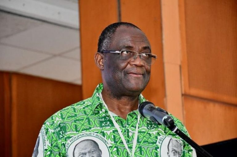 Côte d’Ivoire: retour au pays de l’opposant Maurice Kakou Guikahué