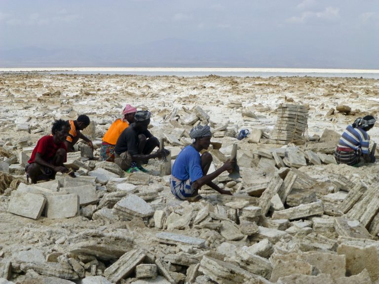 Ethiopie: le gouvernement retire des licences à 63 compagnies minières